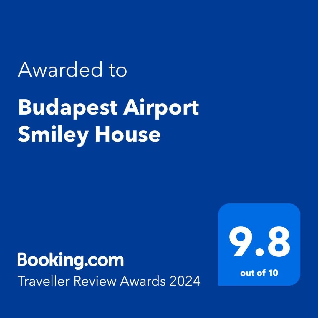 Budapest Airport Smiley House Gyál Exterior photo